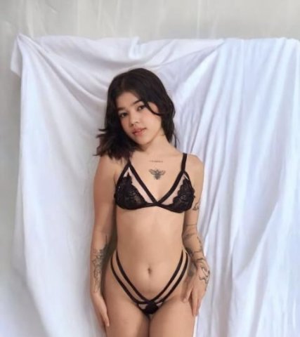 🌸🌺Hi im megan, if you’re full of stress from work and you want to change your daily routine than contact me! 😈I’m available 24/7 facetime verification😍 - 1