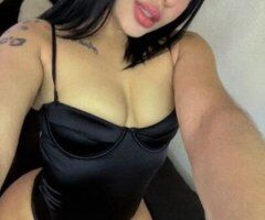 Hot in Bed Rica latina - Image 3