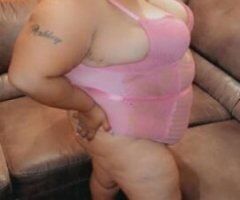 😛🤤 COME BUSS MY ASS DADDY 💦 - Image 1