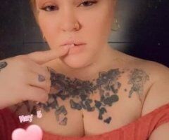 SEXY RED CUM GET A TASTE OF ME 👅🥂 - Image 2