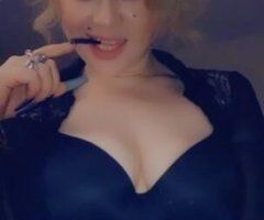 San Fernando Valley escorts - Short & Stacked Like Hotcakes 🥞