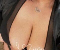 Wenatchee escorts - Busty Caramel Princess. 🖤🖤