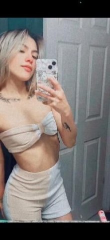 sexy latina - 1
