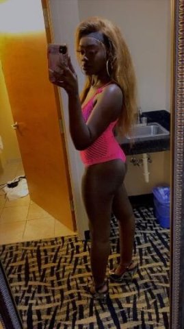 The best Chocolate wet tight PHAT PUSSY💦 COUPLES WELCOMED🤩Freaky n fun🤩 satisfaction guaranteed✅✅🤩 UPSCALE 🤑 - 1