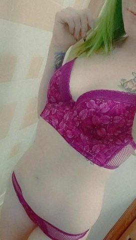 Visiting Tonight only Sexy Petite Snow 🐰 ready to have some fun 👅💦 - 1