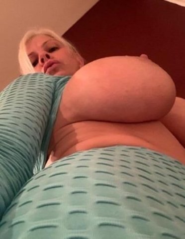 Available for sex💞 - 1