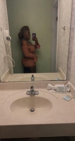 ADORE ME🤤 - 1