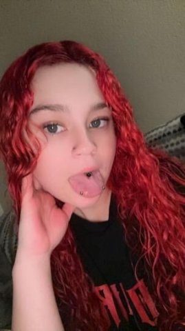 Tight juicy🌊🍒 🐱 Waiting for you baby 🤤Better than the rest 💦👅 Cum take a dive into my magical world of fun ‼🍭 Tight , wet playmate 💦 - 1