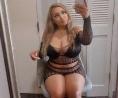 Sexy thick Latina - Image 6