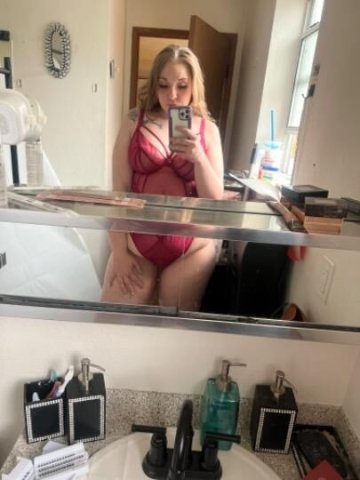 💋👩Blonde Bombshell🔥🔥 SLIPPERY WHEN WET💦🌦Thicc N Guaranteed to PLEASE👅💦 - 1