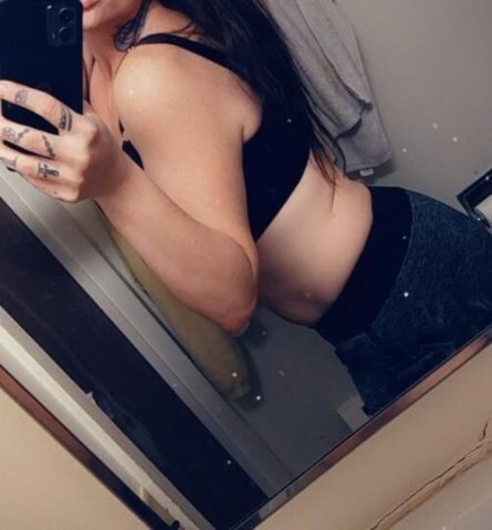 BABY CUM WITH ME TO THE WET & WILD SIDE💦 - 1