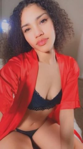Hey Guys! Its Me Your Favorite Gorgia Peach - 1