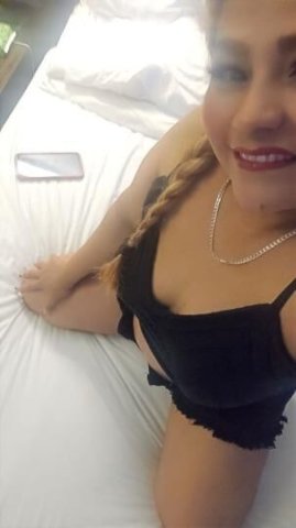 princessa salvadorean por primera vez en tu area papi - 1