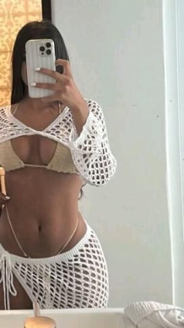 threesomes bbj massages showers pretty dances anal and more - 1