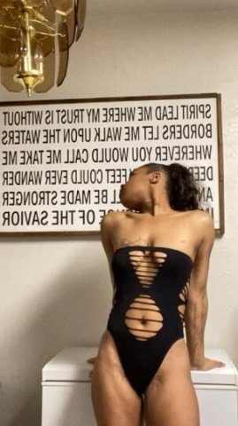 ITS MS.KANDY!!! OUTCALLS AND CARDATES!!! INCALLS TIL 3:30 - 1