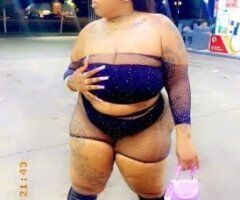 lightskin tatted big booty with some 💦pussy - Image 4