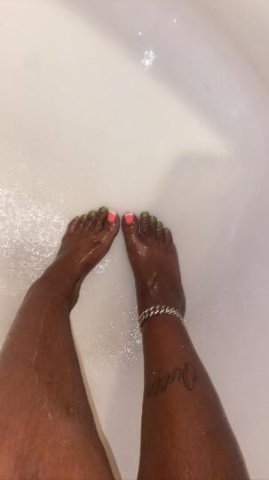 💓 facetime shows available also - 1