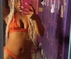 Lake Of The Ozarks escorts - IM BACK. ONLY OUTCALLS NO AA UNDER 35 CALL ME MISS LEWINSKY IF YOU NASTY💦