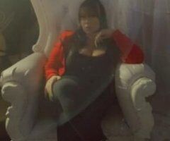 busty brunette bombshell outcall only - Image 2