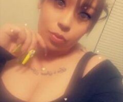 busty brunette bombshell outcall only - Image 5