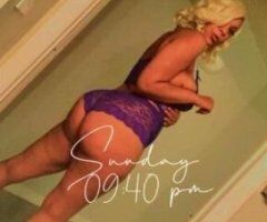 Sexxy Amazon Goddess Available Right Now - Image 4
