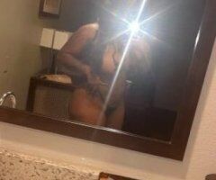 JU!CYY SW33T 💋 pretty k!tty 💦 SoFt 🍦Ass 🎂 😍 lets play 😍😋 - Image 3