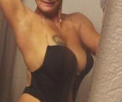 Show Low escorts - You know what they say about country girls , Dont you......