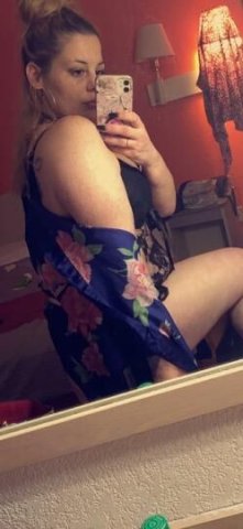 thirsty thursday specials ! 😉 it's a business doing pleasure with you 😻👅 - 1