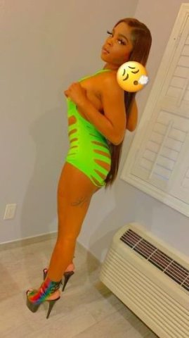 HOSTING IN LANCASTER SPECIALS AVAILABLE‼😋⭐ - 1