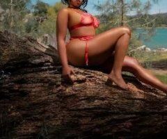 busty baddie - Image 4
