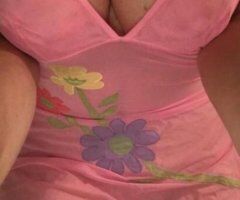 I'm a real girl NO deposits! Tall with big breasts! - Image 4