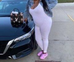Young Tight pussy 💋 - Image 4