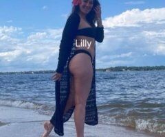 Sexy Sweet Petite Treat Now Visiting - Image 3