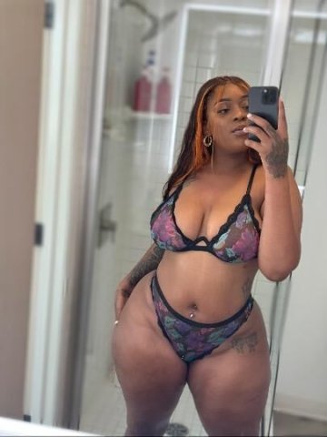 💦 BIG NATURAL ASS 💦🍆🍆 - 1