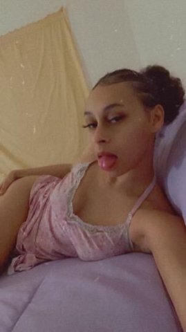 janae lightskin goddess 🥺😻💦 - 1