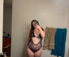 OUTCALLS 💋 nothing less than $100! Extremely wet Queen with a Dripping pussy available for Hookup 💦 Outcalls only atm 💲 video fun 🥰 Sexy slim thick ❄🐰 beautiful thick nice tits and plenty ass 🍑🌨🐰😘 ready to have safe fun 😉 - Image 3