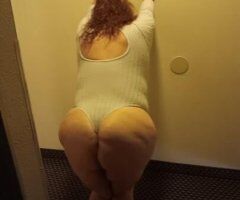 MAKE ME MOAN MONDAY !!I LOVE DATY!! SEXY OLDER MILF, GREEN EYES THICK THIGHS - Image 4
