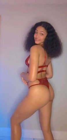 Naturally Beautiful & Tall Model - 1