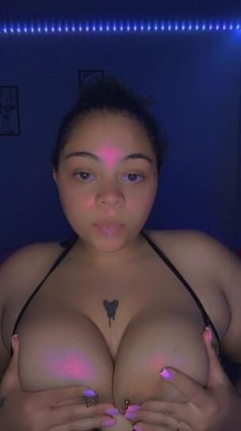 Favorite Freaky Lightskin BBW - 1