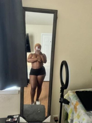 💋💣 Best kitty in the cityyy 😘 See me today - 1