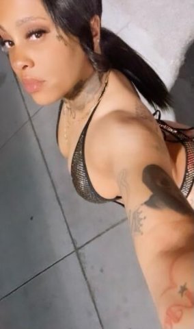 Thick&Sexy🍑💦🌹💃🏼ThroatGoat🍑💦👅PleasurePleaser😻💦👀 - 1
