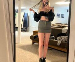 Detroit escorts - 2 girl special!! 💜Upscale Southfield incall💜