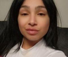 I am Cuban Girl Looking - Image 5