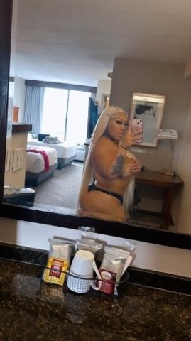 😈🍆Gobble Gobble Queen - 1