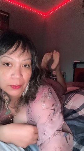 Beautiful thick Mexican cougar Boomshell Ready To Play - 1