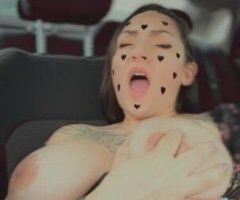 Pregnant and Horny 🤰🏻💦 Full Bush - Image 10
