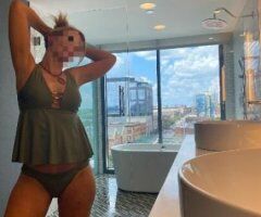 Monroe Pierce- Sexy Blonde MILF with outstanding reviews! - Image 11