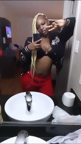🩷AVAILABLE NOW!🩷INCALLS/OUTCALLS/CARPLAY ONLY!!!🩷HEAD ONLY!!😝🍆🤤Looking For Some Chocolate🍫😉Lets Have Funn!!😝🤤 - 1