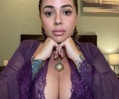 Sexy Latina MILF - Image 7