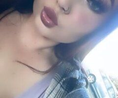 discreet curvy latina looking for high class gentlemen - Image 2